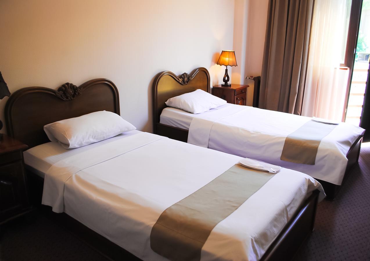 Hotel Sympatia Τυφλίδα Εξωτερικό φωτογραφία