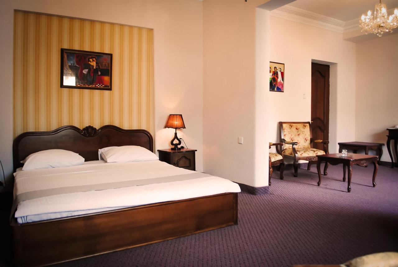 Hotel Sympatia Τυφλίδα Εξωτερικό φωτογραφία