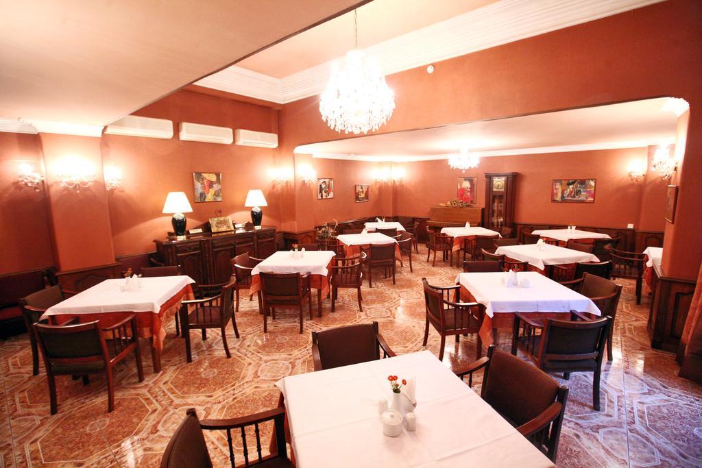 Hotel Sympatia Τυφλίδα Εξωτερικό φωτογραφία
